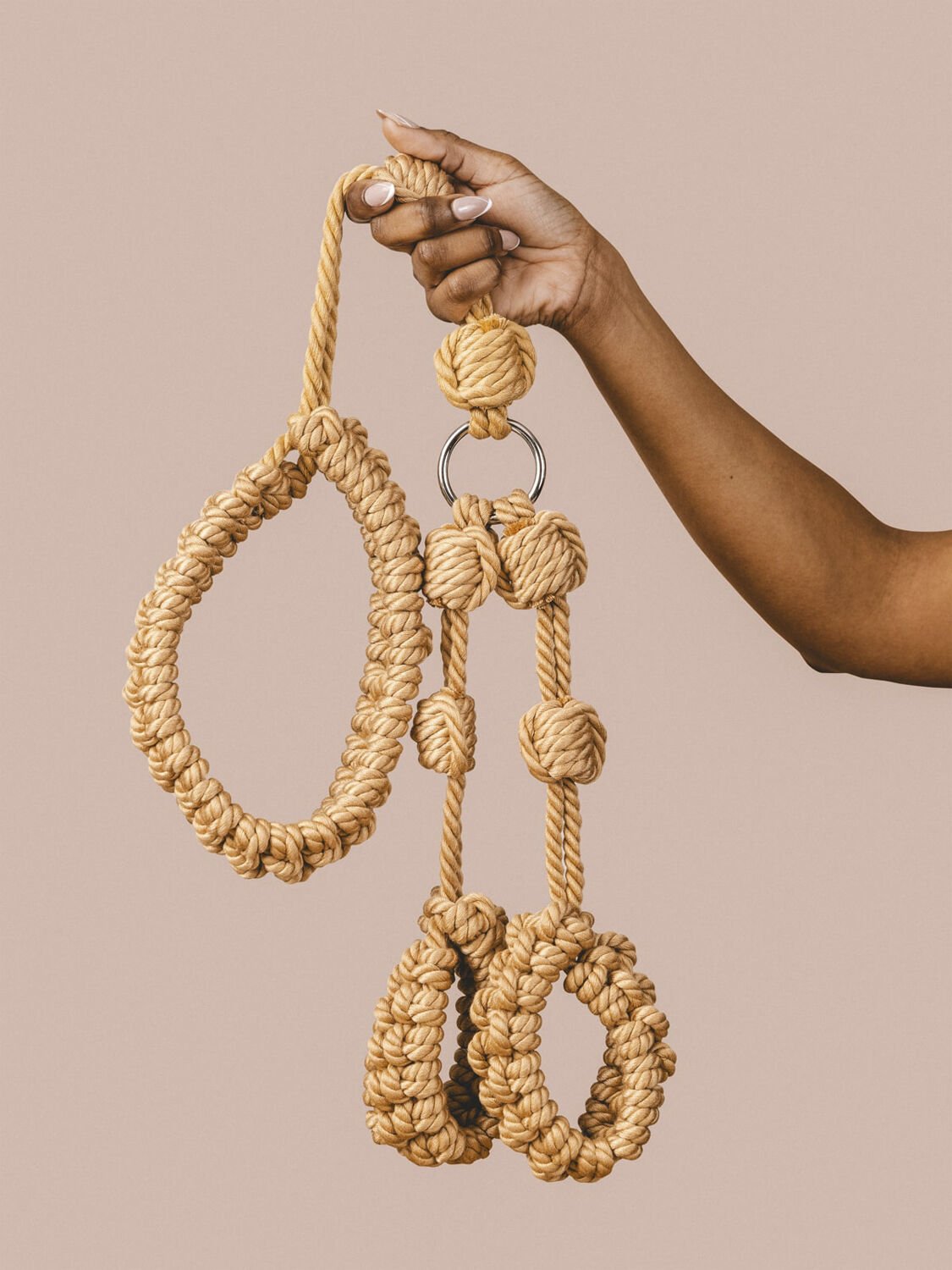 KANUKA | COLLAR TO WRIST RESTRAINT