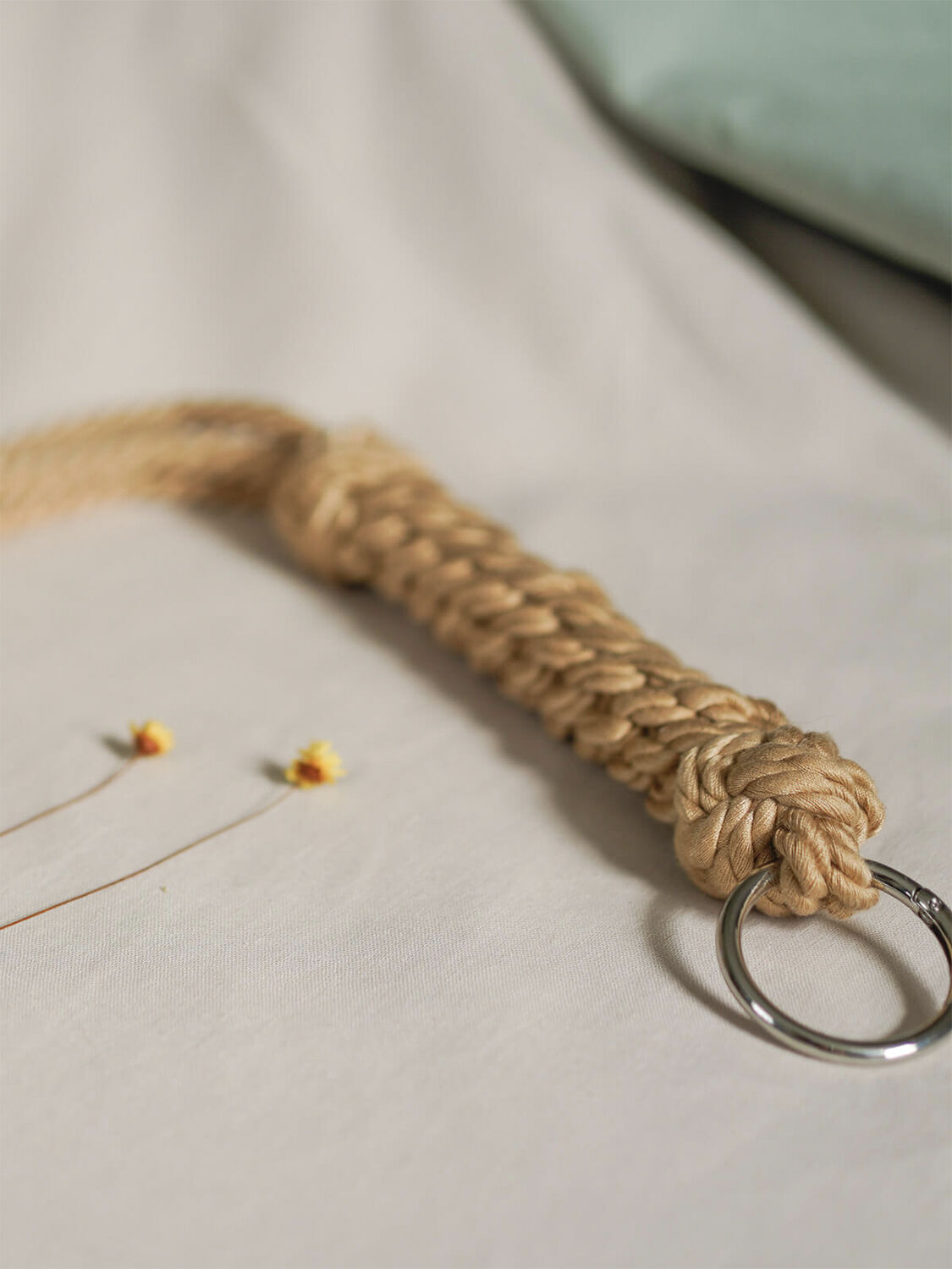 KANUKA | FLOGGER WHIP