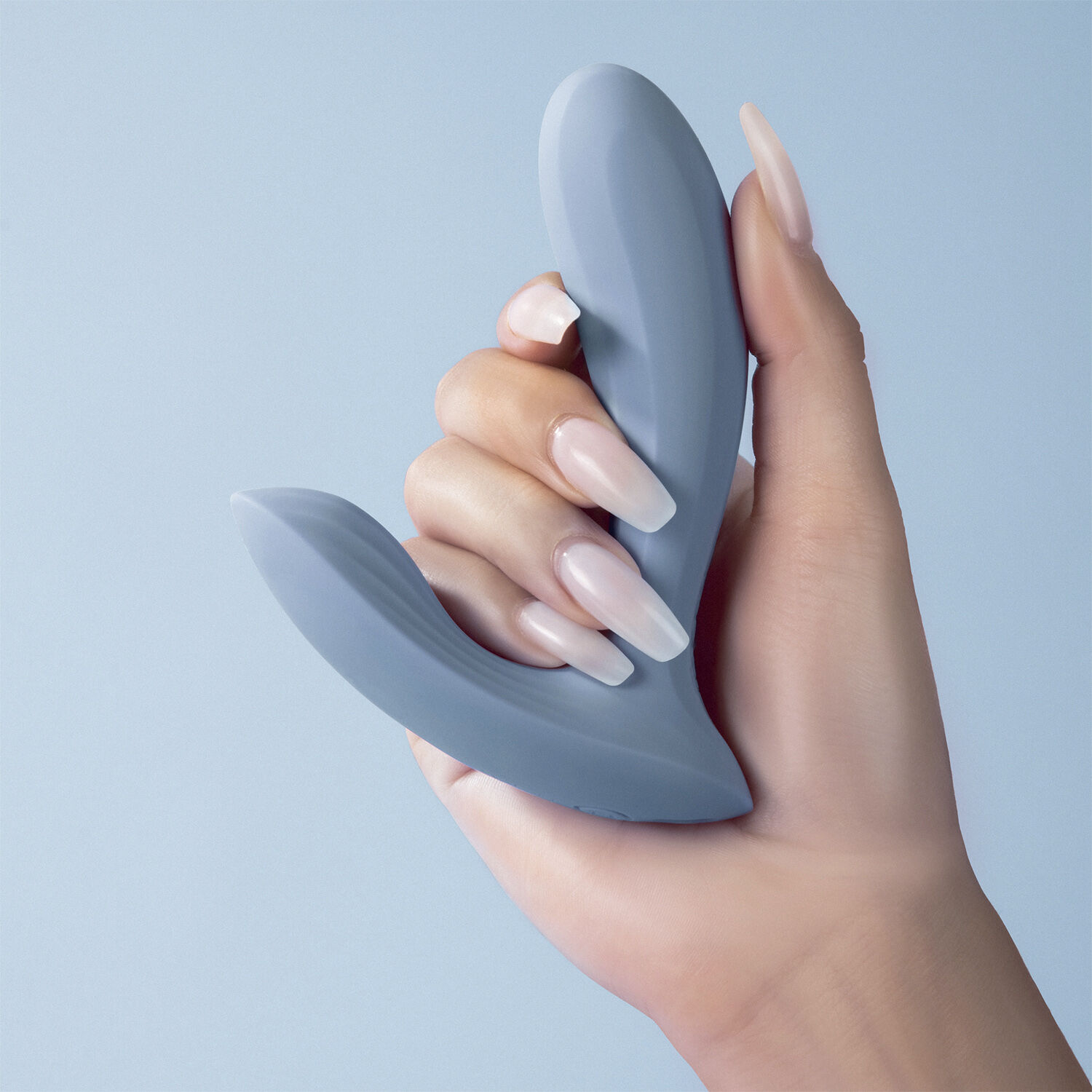 Erica B&aelig;rbar App-styret Vibrator - Bl&aring;